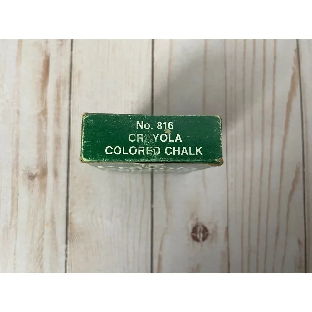 Vintage No. 816 Crayola Binney & Smith‎ Colored Chalk in Green Box